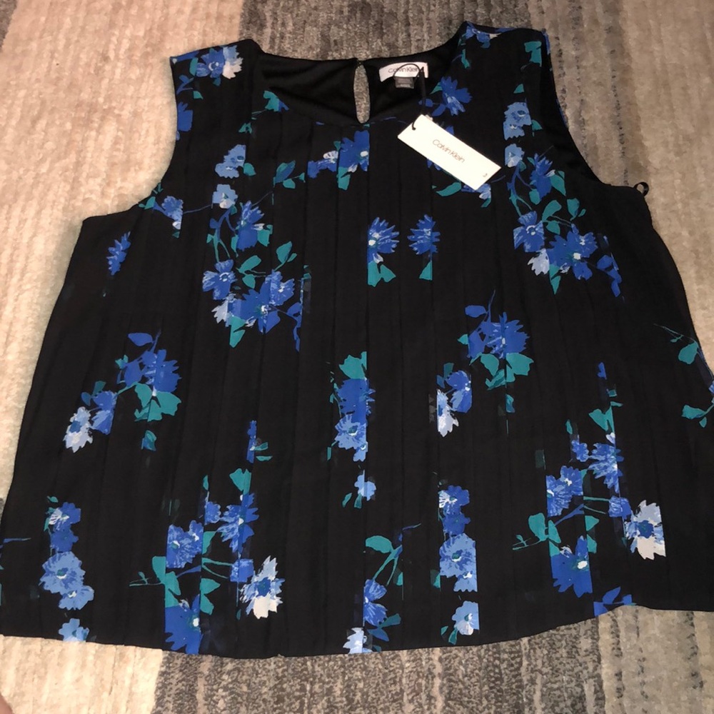 Calvin Klein pleated Floral Blouse